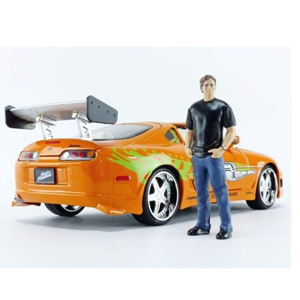 اسباب بازی ماشین فلزی تویوتا مدل Toyota Supra و فیگور فلزی Fast & Furious با مقیاس 1:24_اسباب بازی